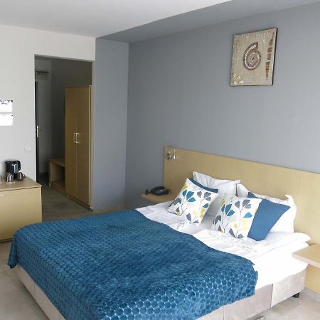 Family Hotel Albizia Beach Varna Exterior foto