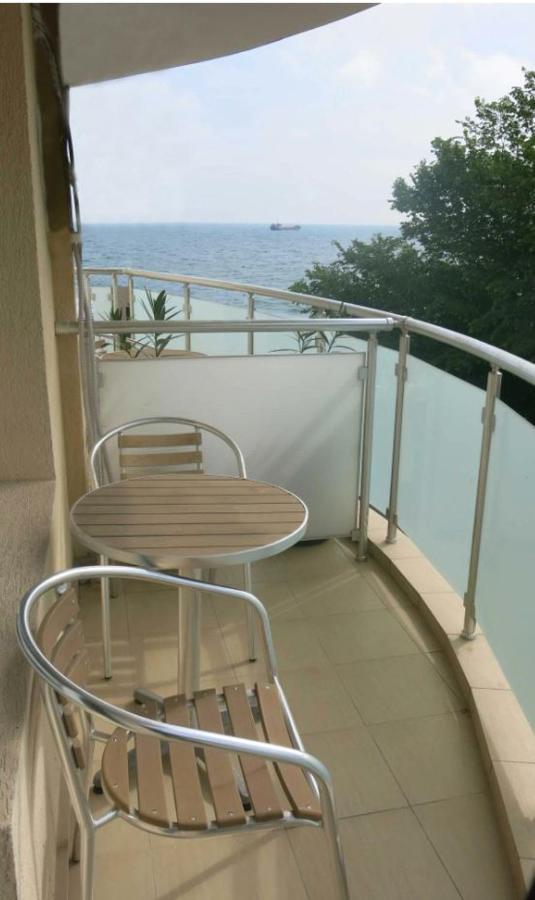 Family Hotel Albizia Beach Varna Exterior foto