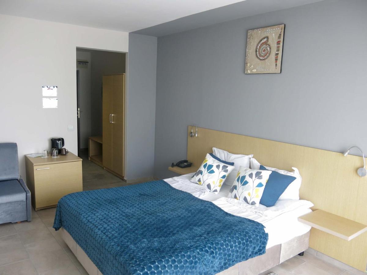 Family Hotel Albizia Beach Varna Exterior foto