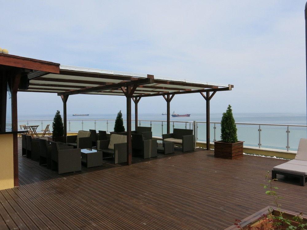 Family Hotel Albizia Beach Varna Exterior foto
